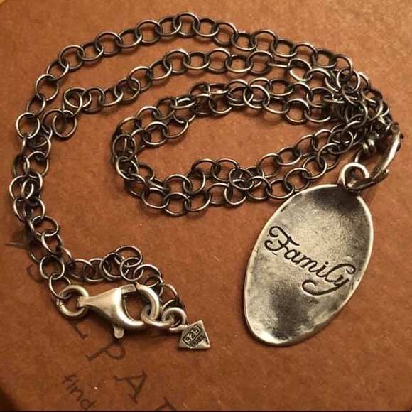 SILPADA N1878 VINTAGE STERLING 925 TREE OF LIFE “FAMILY  Vintage Silpada Sterling Silver Family Tree Necklace N1878
